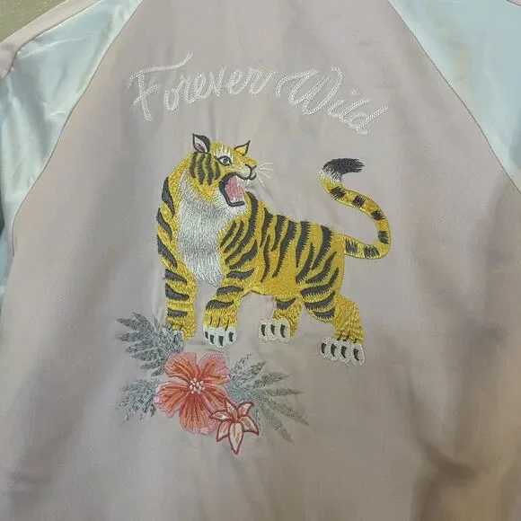 Hollister Bomber Jacket Womens Medium Pink Embroidered Tiger Reversible Zip Up - Picture 2 of 14